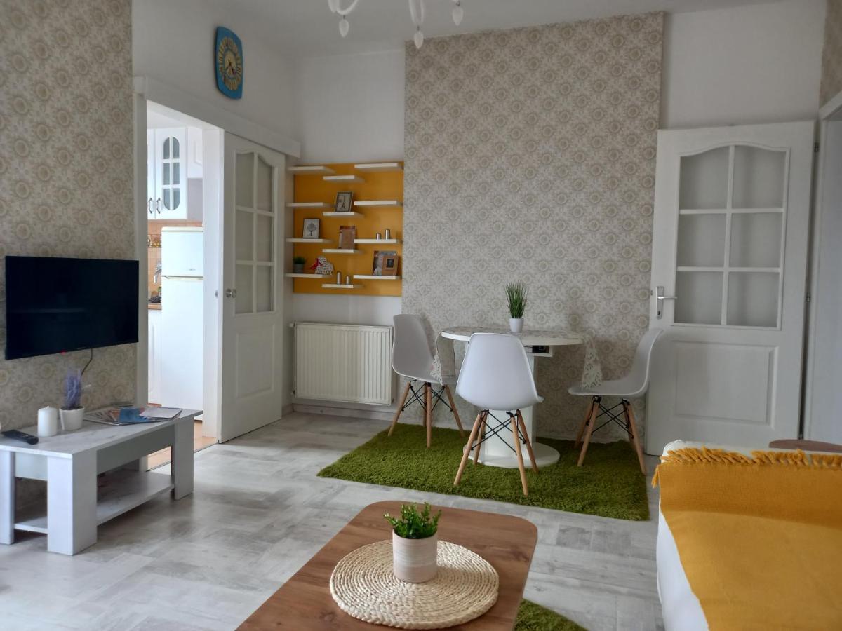 Apartman Marija Paraćin Exteriör bild